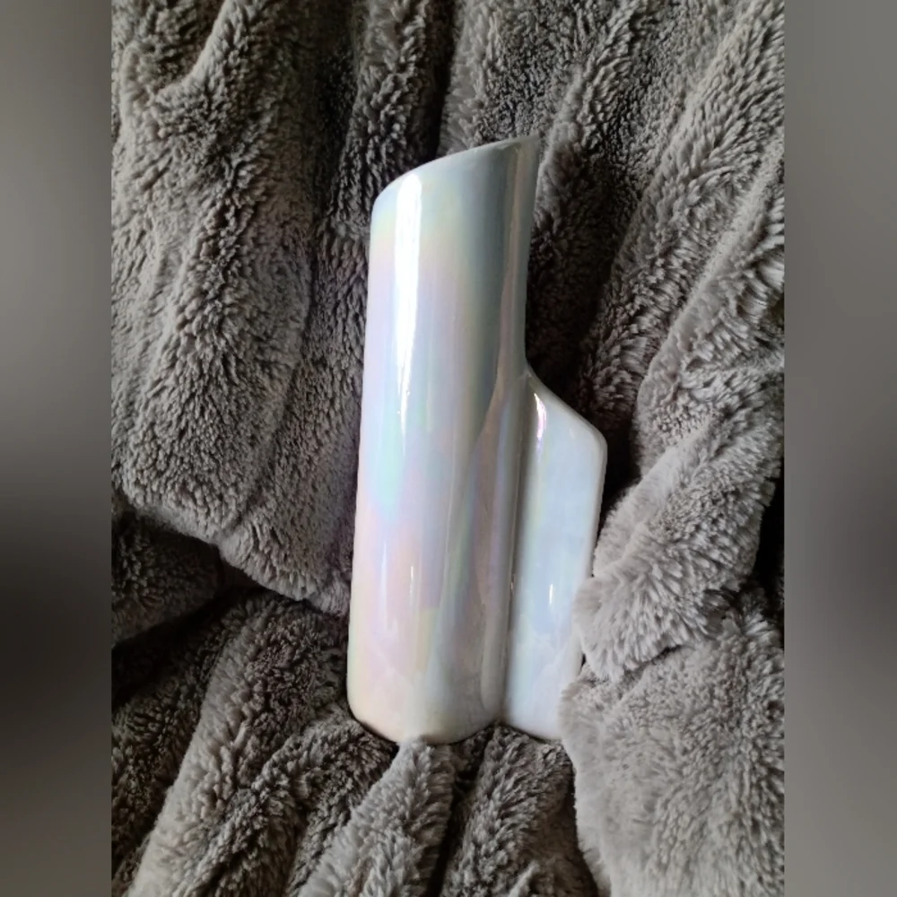 Vintage Lady Grace Vase - Picture 2 of 2